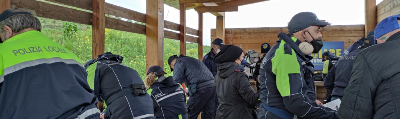 Polizia locale Sedilo 22 aprile 2022 - Lezione di Tiro classe 3